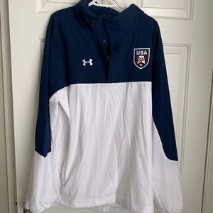 Under Armour Men’s XXL. Lightweight Pullover USA w/Hidden Hood Wind Resistant